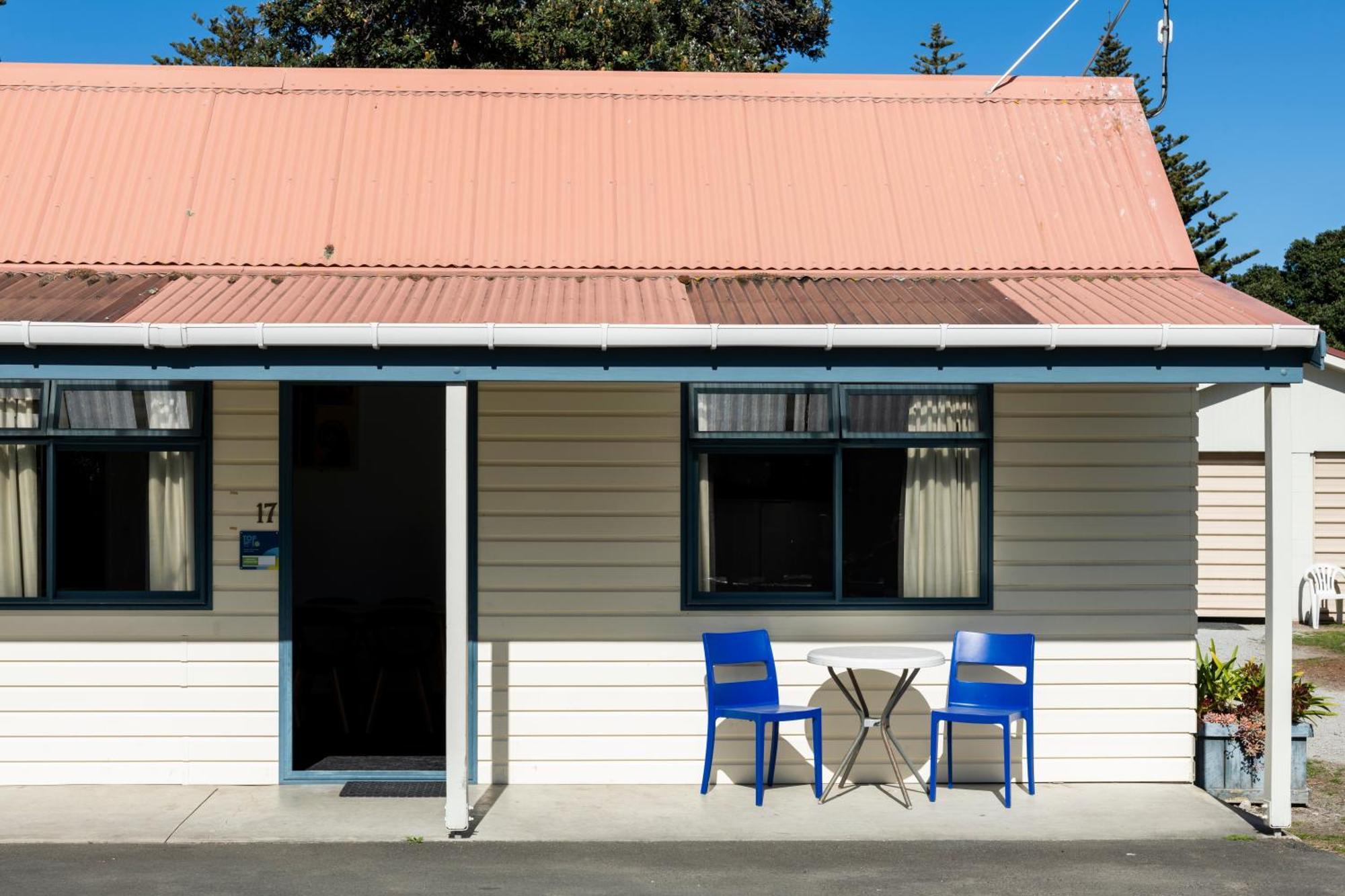 Waikanae Beach Top 10 Holiday Park กิสบอร์น ภายนอก รูปภาพ