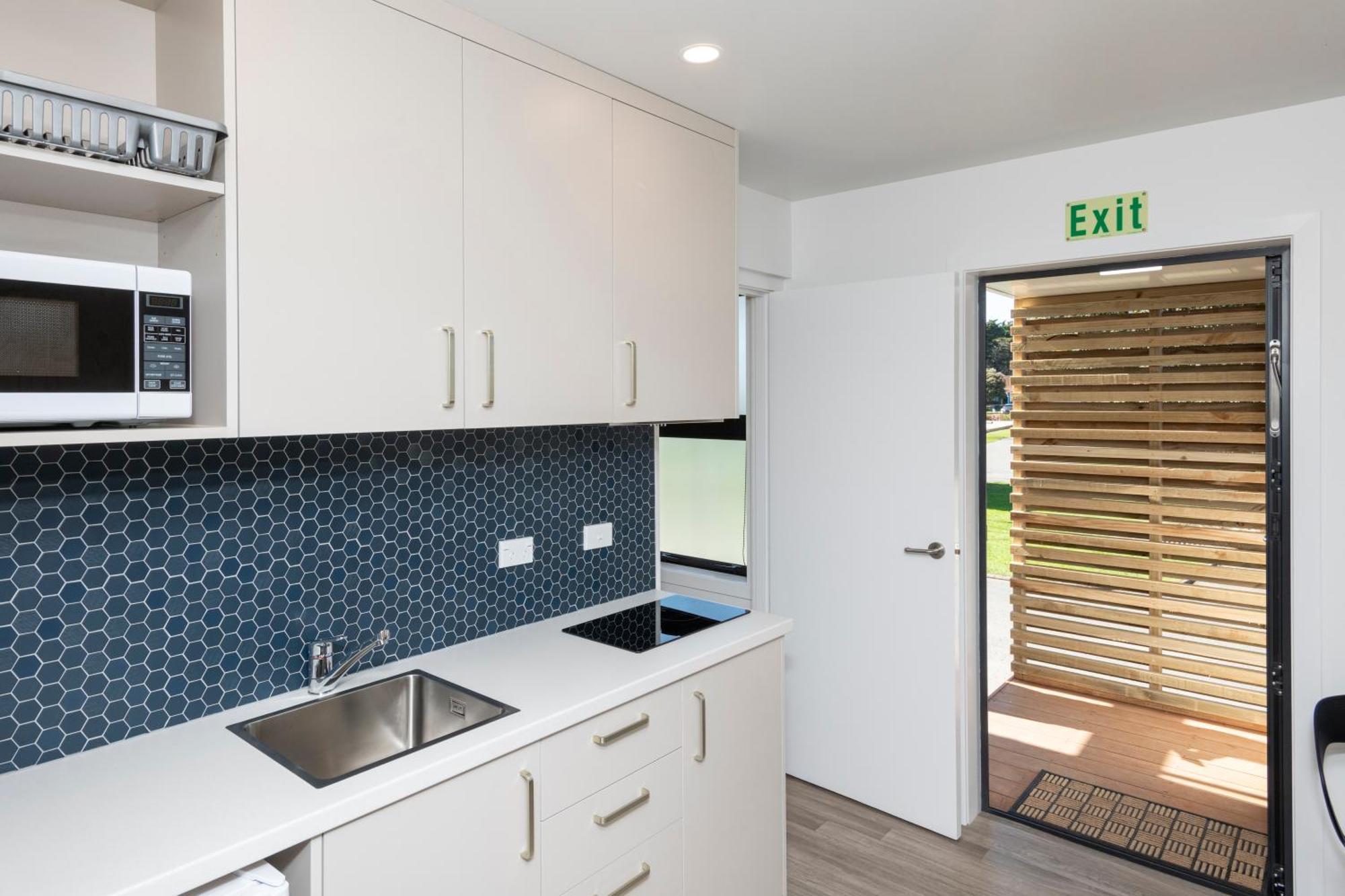 Waikanae Beach Top 10 Holiday Park กิสบอร์น ภายนอก รูปภาพ