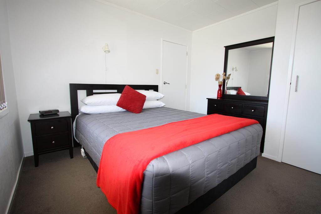 Waikanae Beach Top 10 Holiday Park กิสบอร์น ห้อง รูปภาพ
