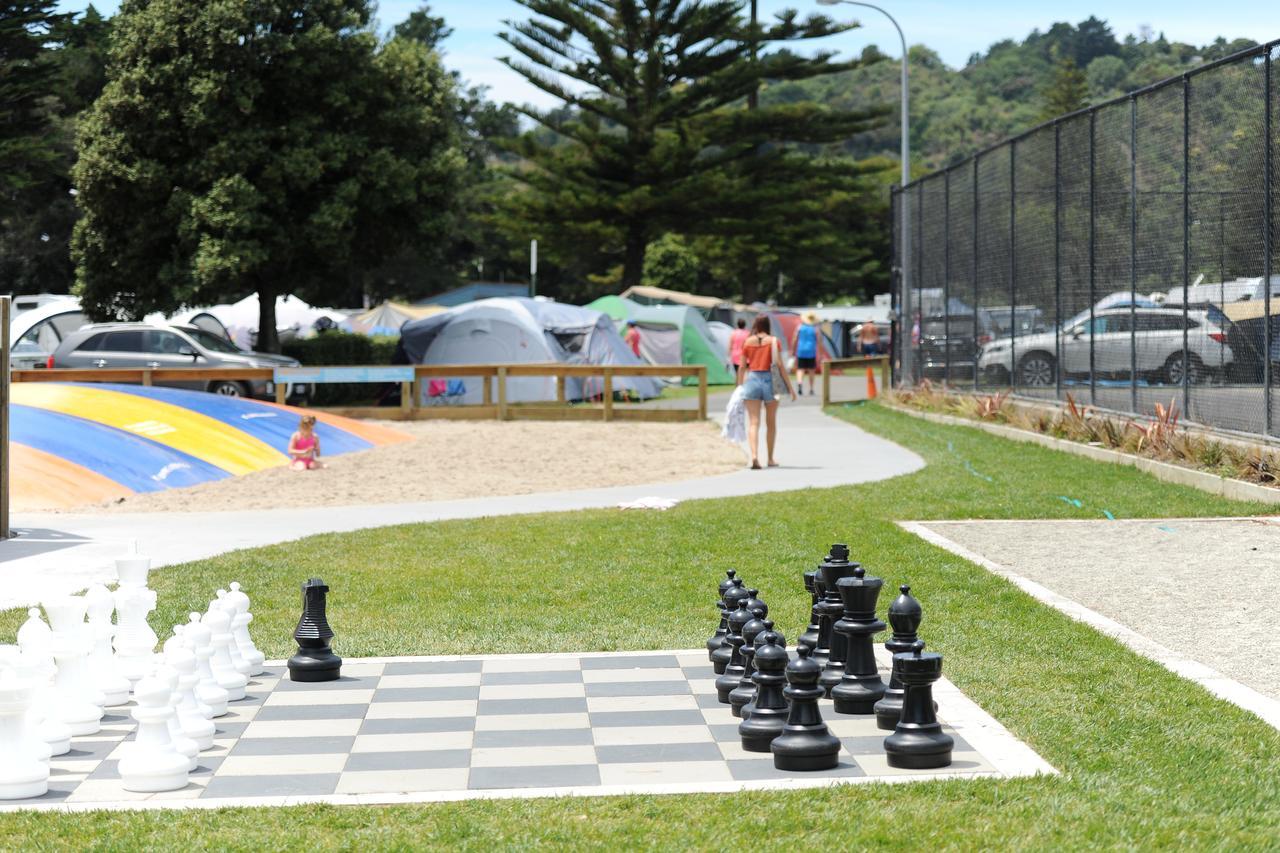 Waikanae Beach Top 10 Holiday Park กิสบอร์น ภายนอก รูปภาพ